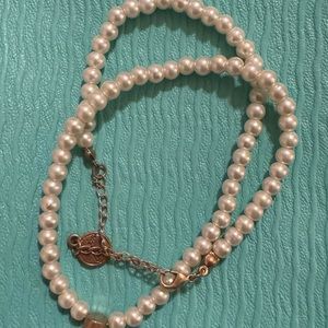 Pearl Pendant Necklace “B”